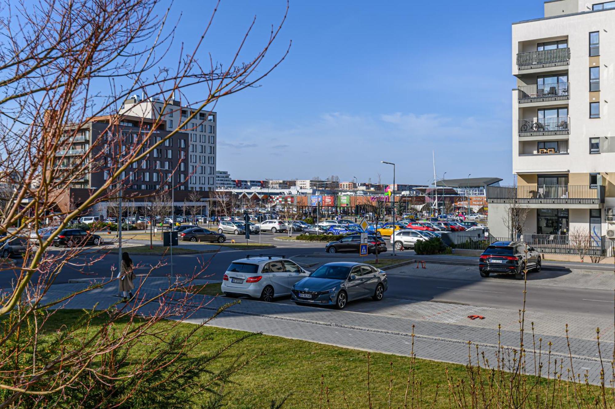 Jad - Luxury 3 Rooms & 2 Rooms Apartments In Kasper, Near Coresi Mall Braşov Extérieur photo