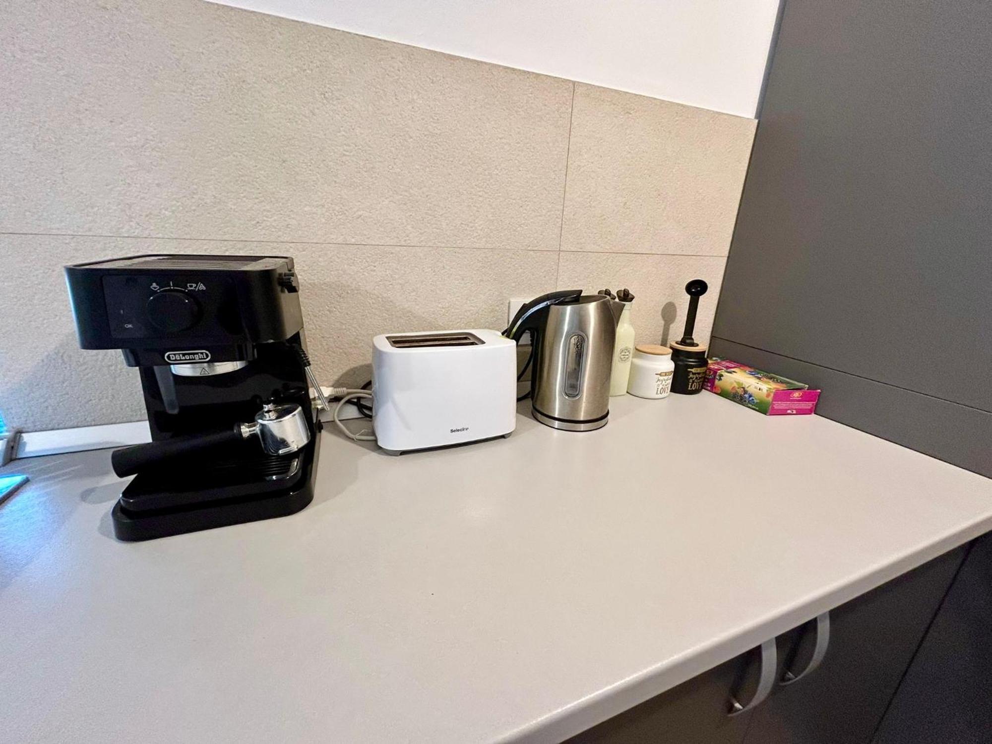 Jad - Luxury 3 Rooms & 2 Rooms Apartments In Kasper, Near Coresi Mall Braşov Extérieur photo