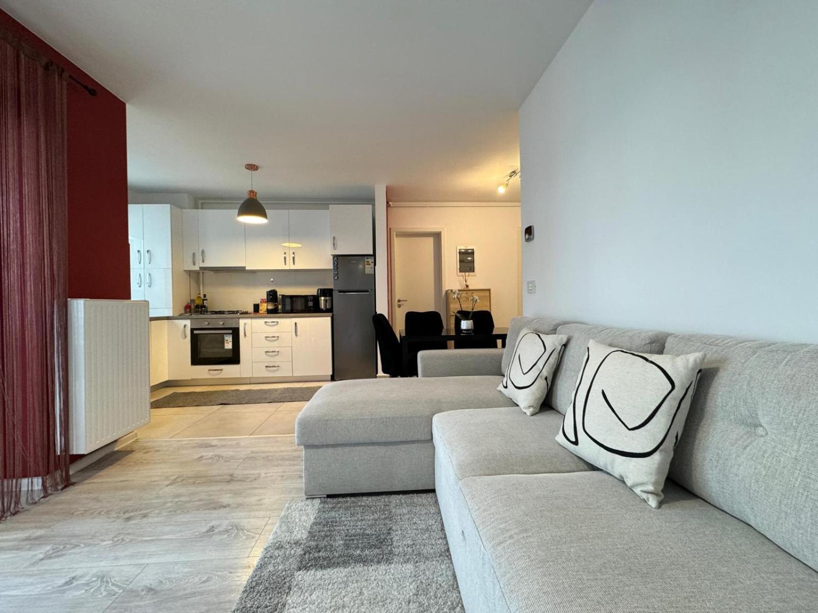 Jad - Luxury 3 Rooms & 2 Rooms Apartments In Kasper, Near Coresi Mall Braşov Extérieur photo